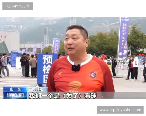 张掖足球热潮兴起当地球迷踊跃购球掀起全民运动新风尚